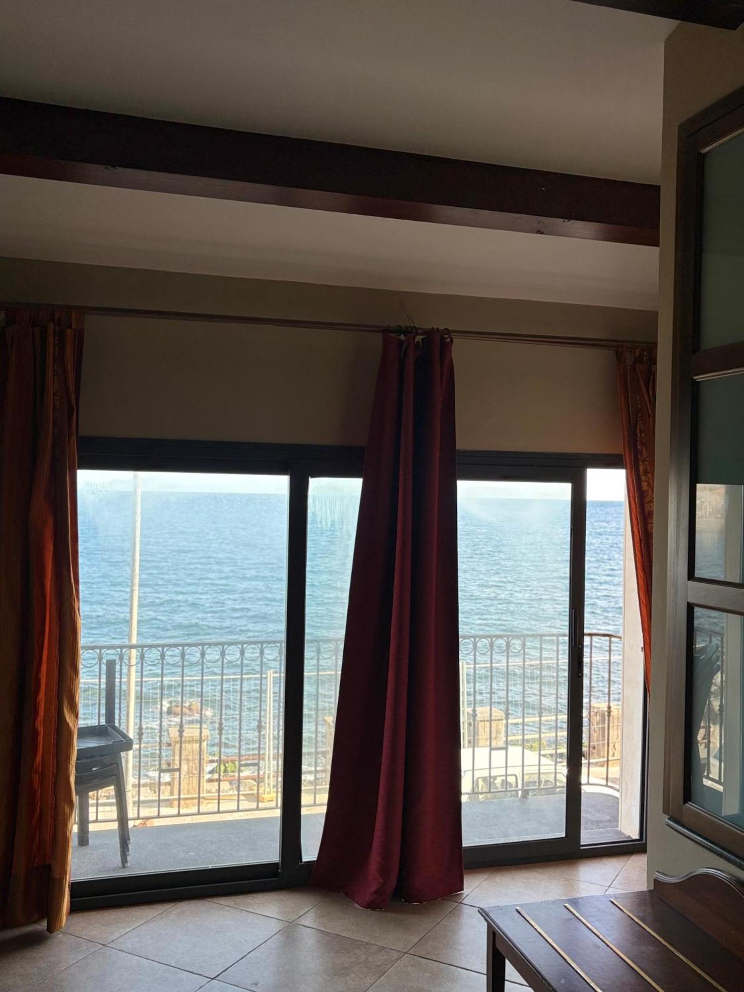 B&B Capomulini Luaran gambar